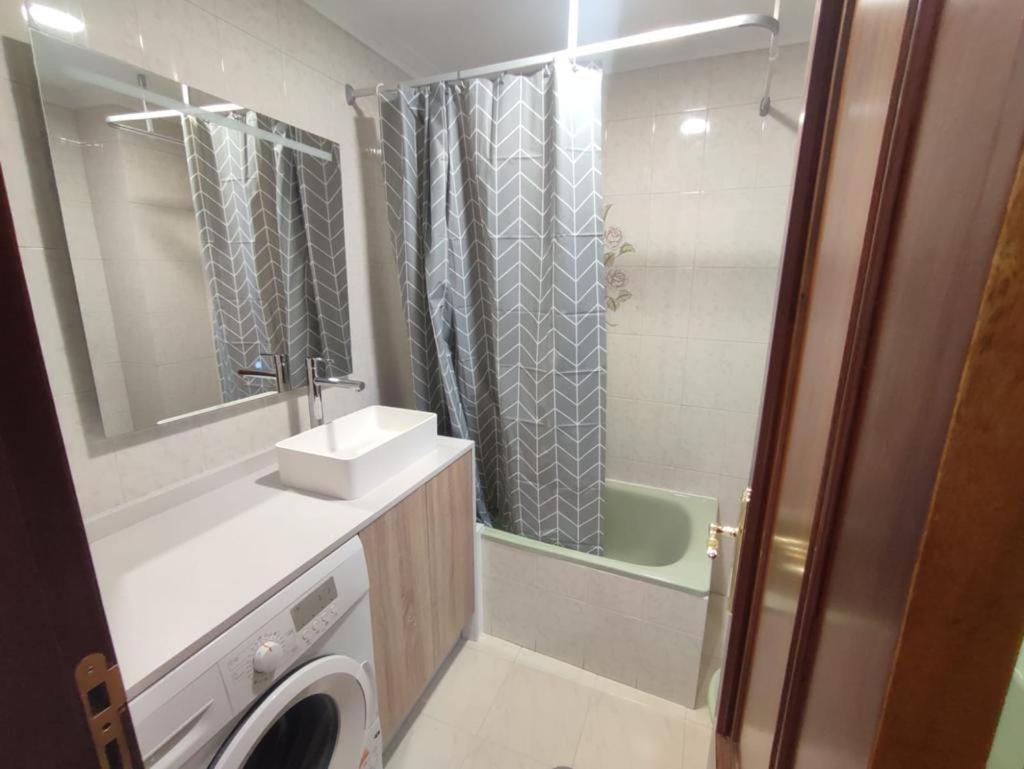Apartamentos Demar Luis Casais O Grove Phòng bức ảnh